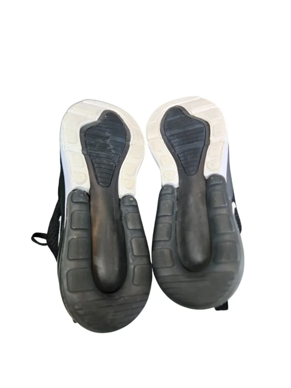 Nike Air Max 270 Black & White Sneakers Women’s Size 8.5 Lightweight Design With